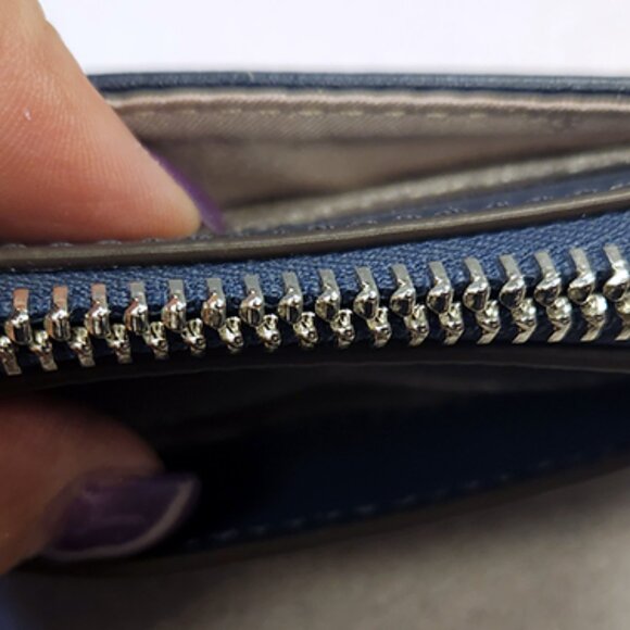 Michael Kors Jet Set Travel Medium Zip Around Leather Card Case - Navy - NWT - Picture 5 of 6